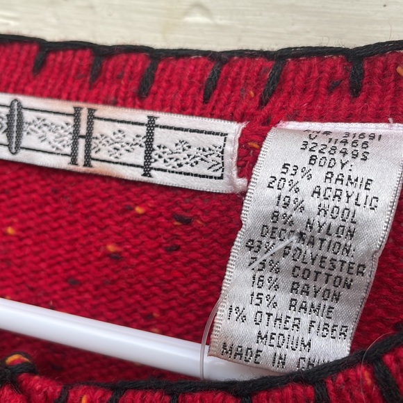 Super ugly Christmas sweater. Vintage. Women’s medium - Picture 2 of 5